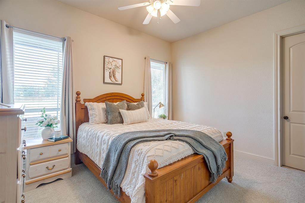 1144 Boling Ranch North Road Azle, TX 76020 - Photo 23 of 40 Downstairs guest bedroom