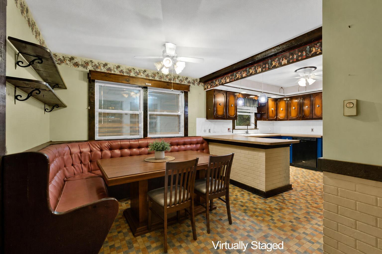 4409 Newton Road Northeast Newark, OH 43055 - Photo 15 of 87 14. Dinette VS