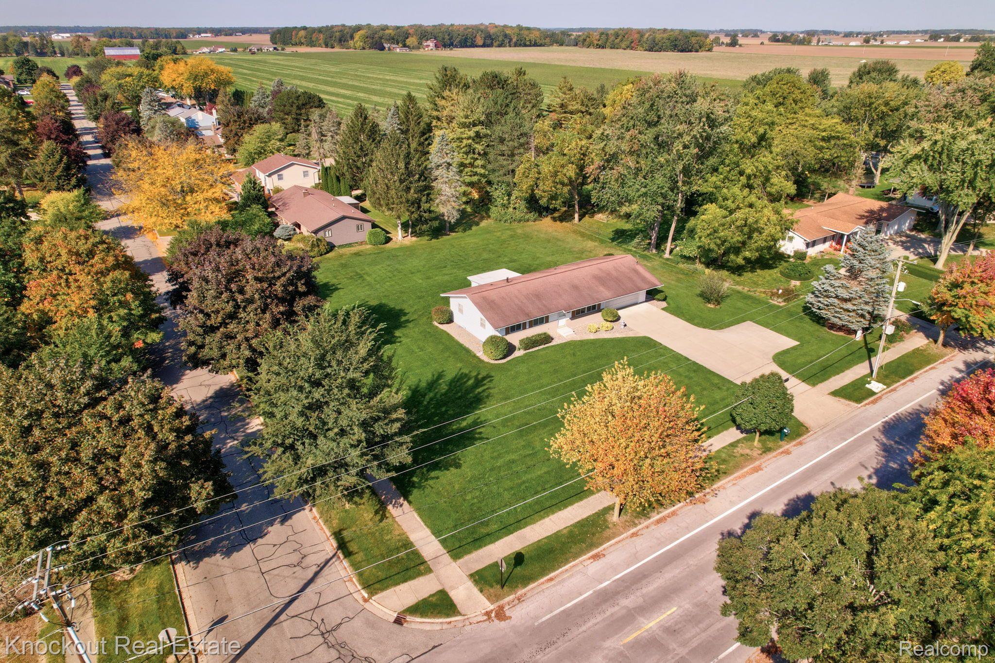 508 Churchgrove Road Frankenmuth, MI 48734 - Photo 2 of 55 Gallery Image 2