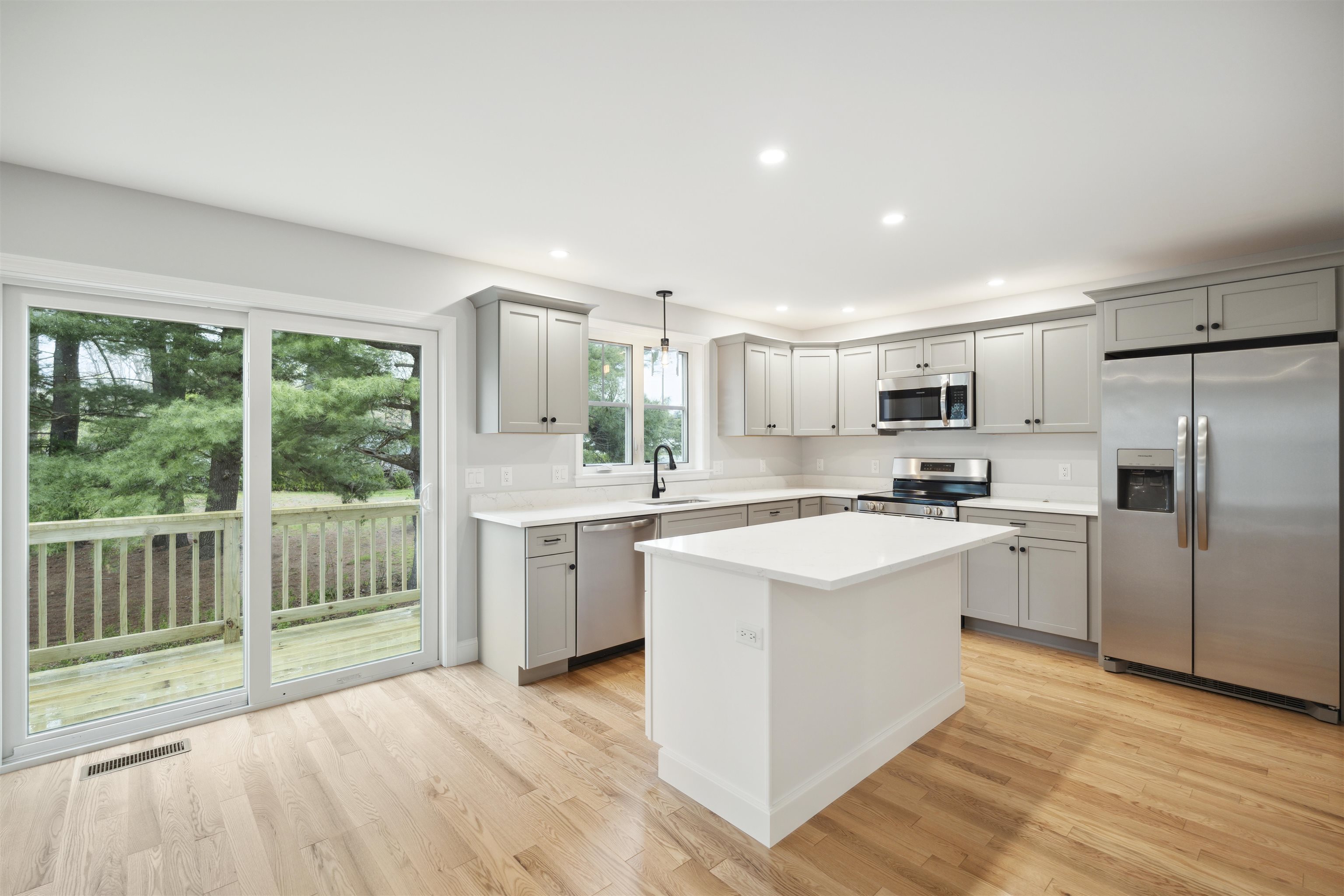 279 North Main Street Rochester, NH 03867 - Photo 21 of 26