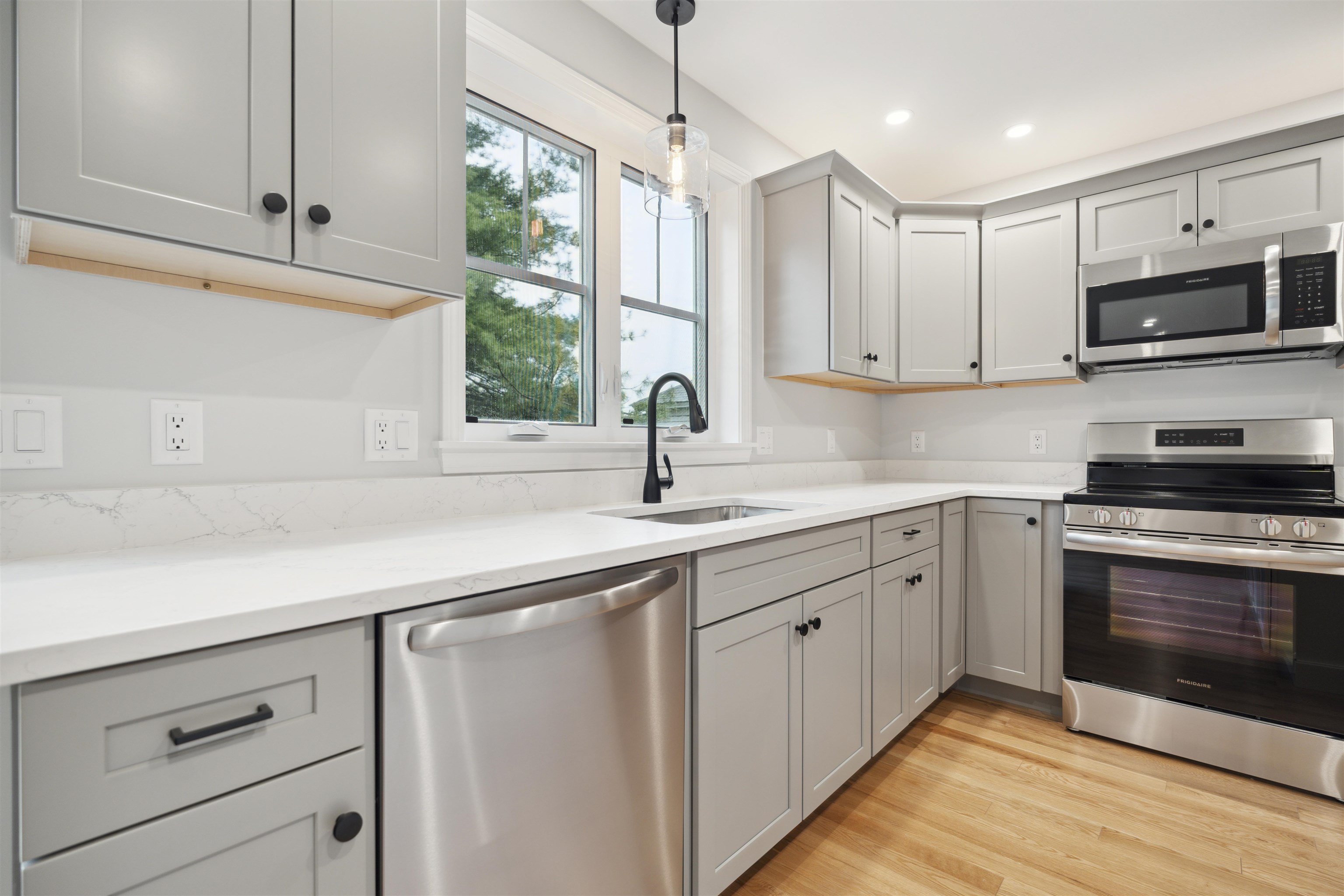 279 North Main Street Rochester, NH 03867 - Photo 22 of 26