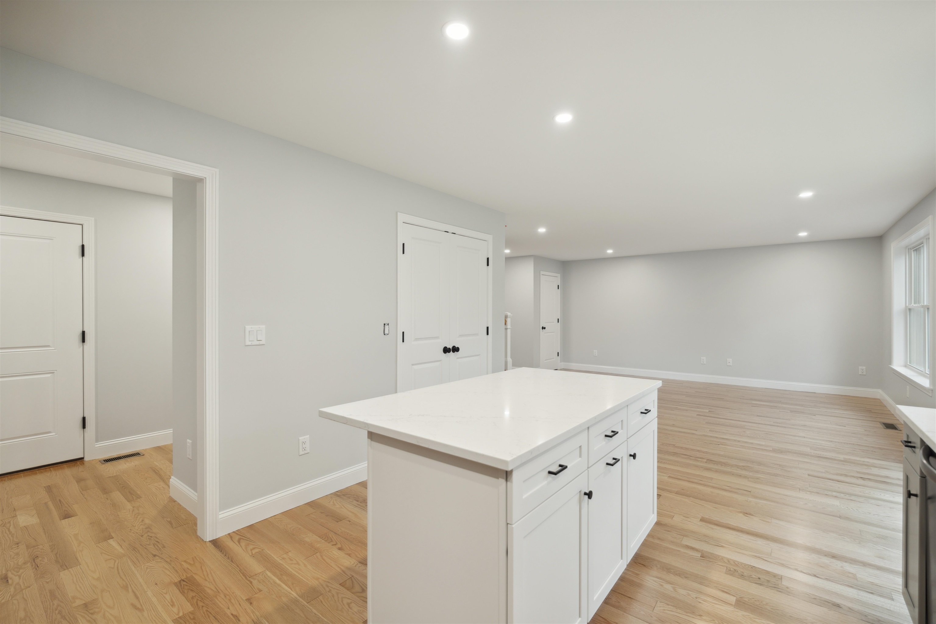 279 North Main Street Rochester, NH 03867 - Photo 25 of 26
