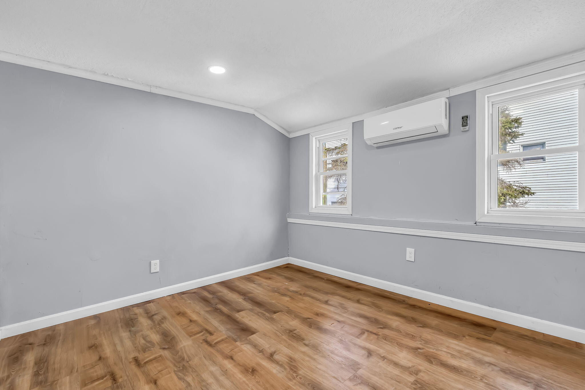 45 West Bates Street Lewiston, ME 04240 - Photo 22 of 52 24-web-or-mls-45-w-bates-st