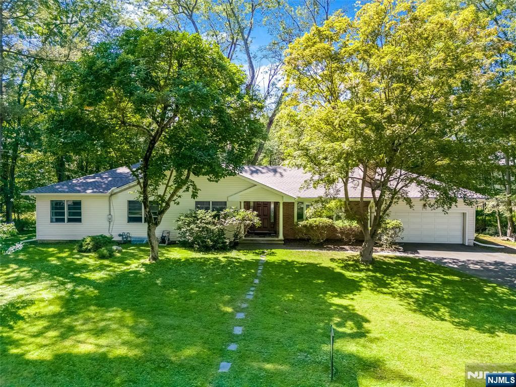 11 Sunset Road Demarest, NJ 07627 - Photo 49 of 49 Gallery Image 49