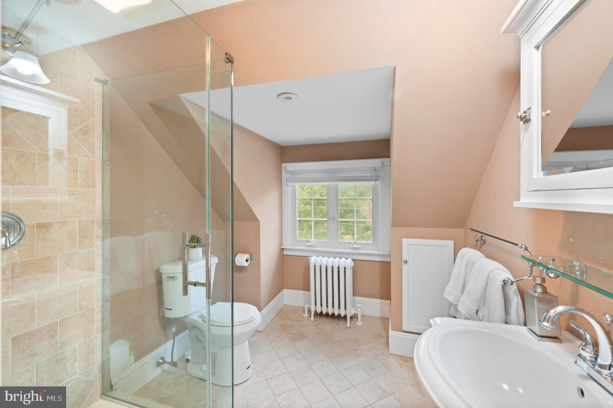 520 Brookside Avenue Wayne, PA 19087 - Photo 35 of 48 Bathroom #3