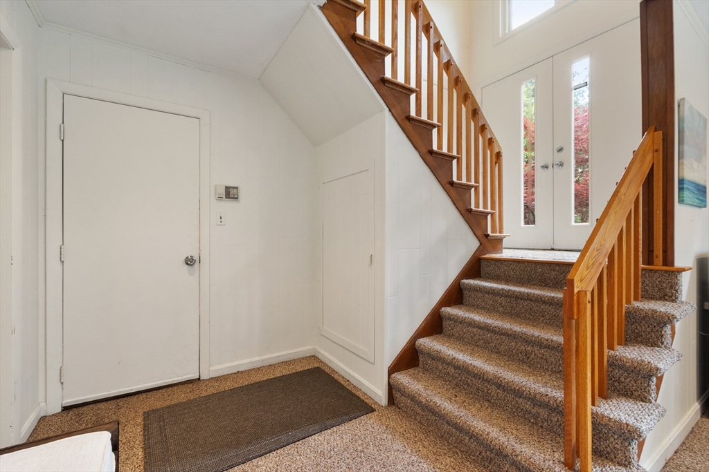86 Framingham Road Southborough, MA 01772 - Photo 14 of 36