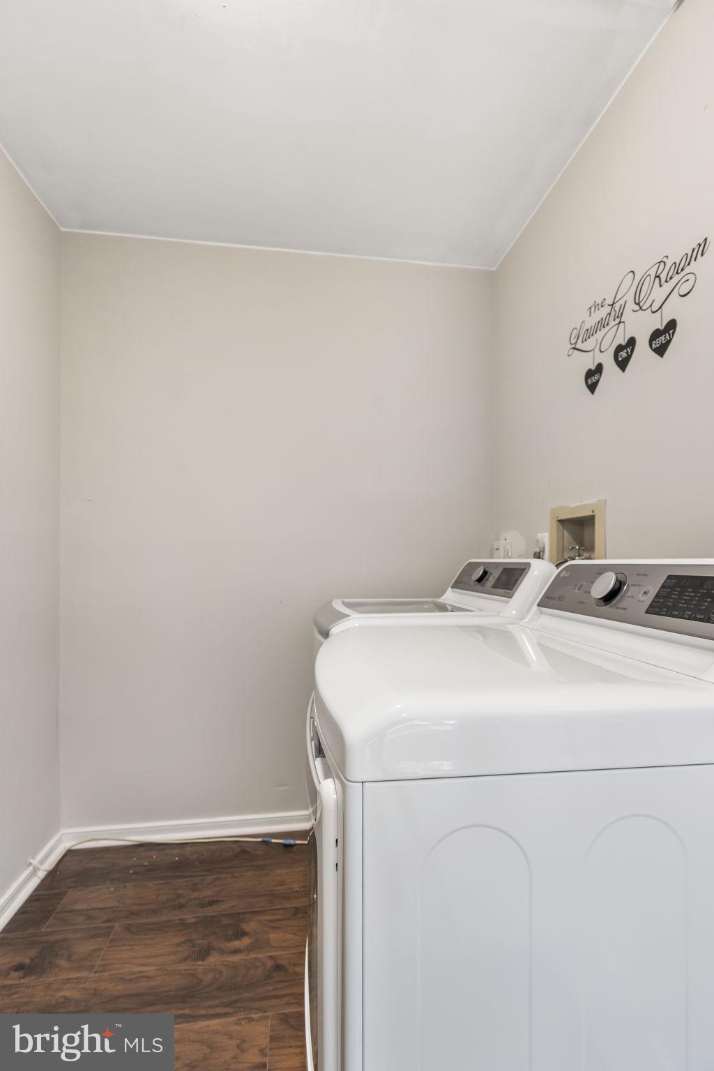 3903 Copperleaf Road Fredericksburg, VA 22407 - Photo 17 of 36 Laundry room off kitchen washer/dryer convey