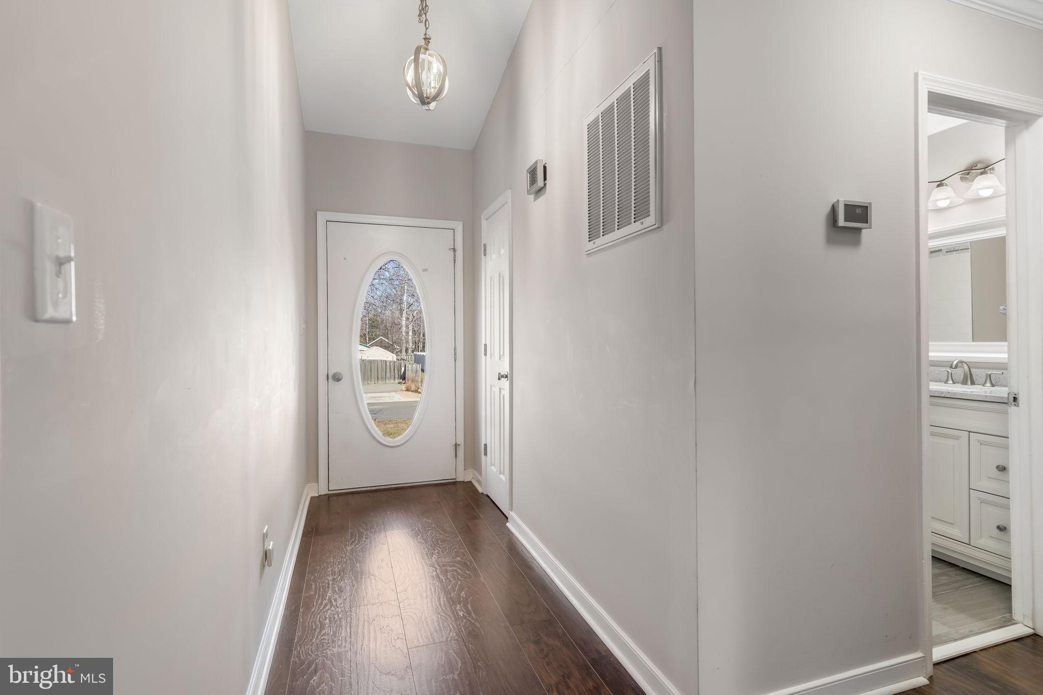 3903 Copperleaf Road Fredericksburg, VA 22407 - Photo 18 of 36 Entryway