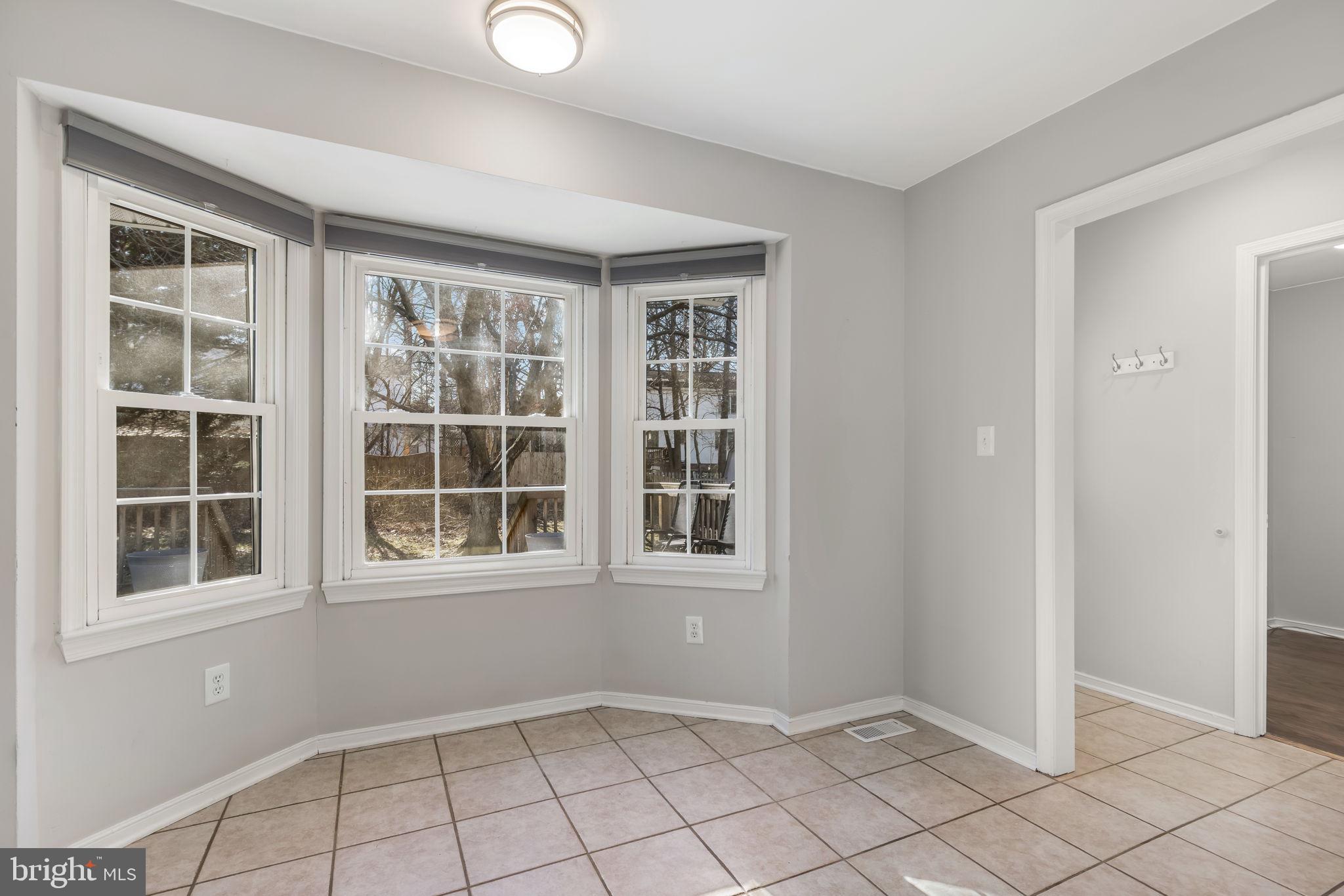 3903 Copperleaf Road Fredericksburg, VA 22407 - Photo 26 of 36 Kichen bay window