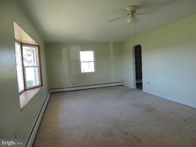 27962 Ruritan Road Denton, MD 21629 - Photo 3 of 6 Living Room