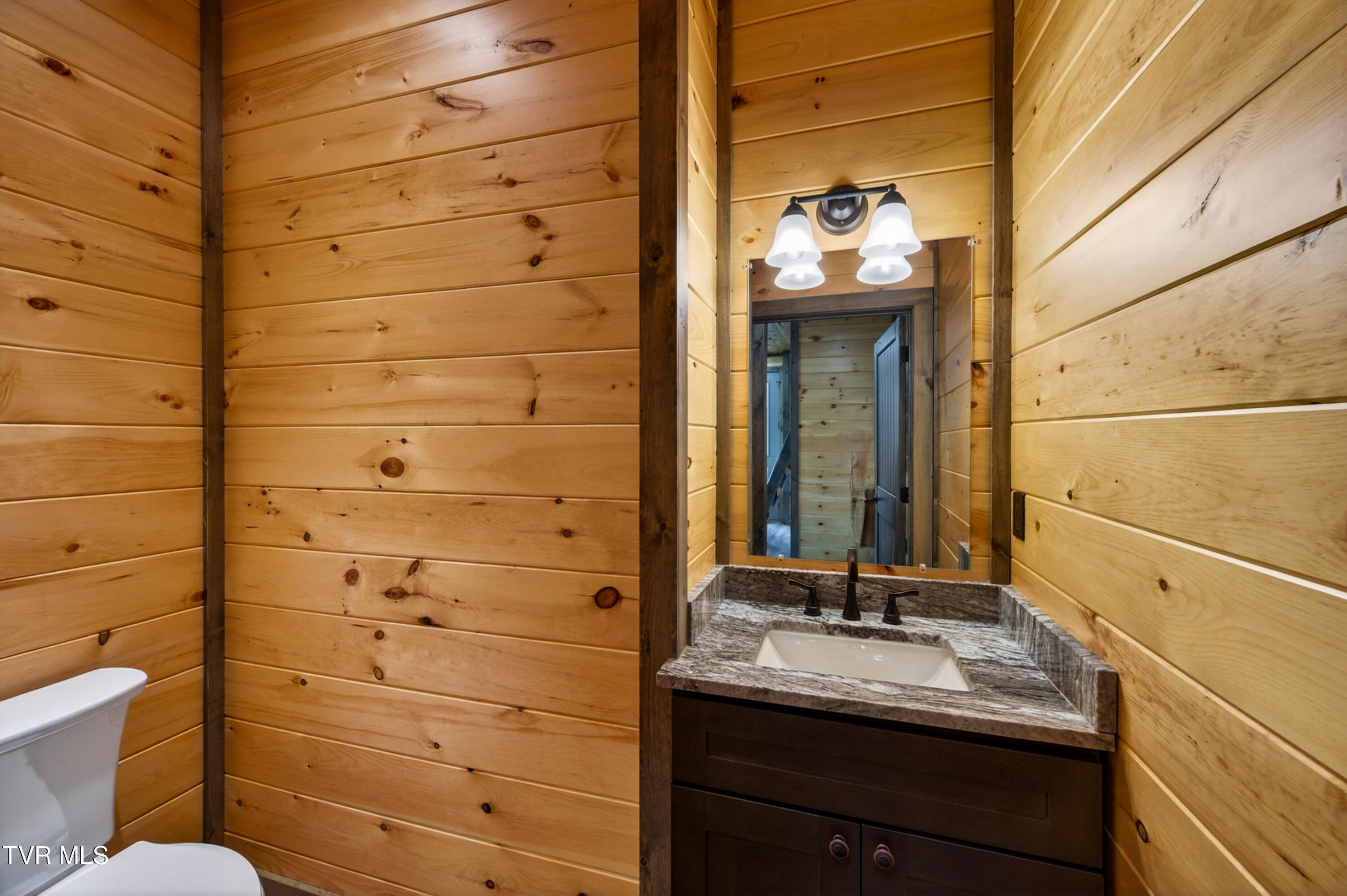 756 Ski View Lane Sevierville, TN 37876 - Photo 19 of 48 DSC_8023-Edit