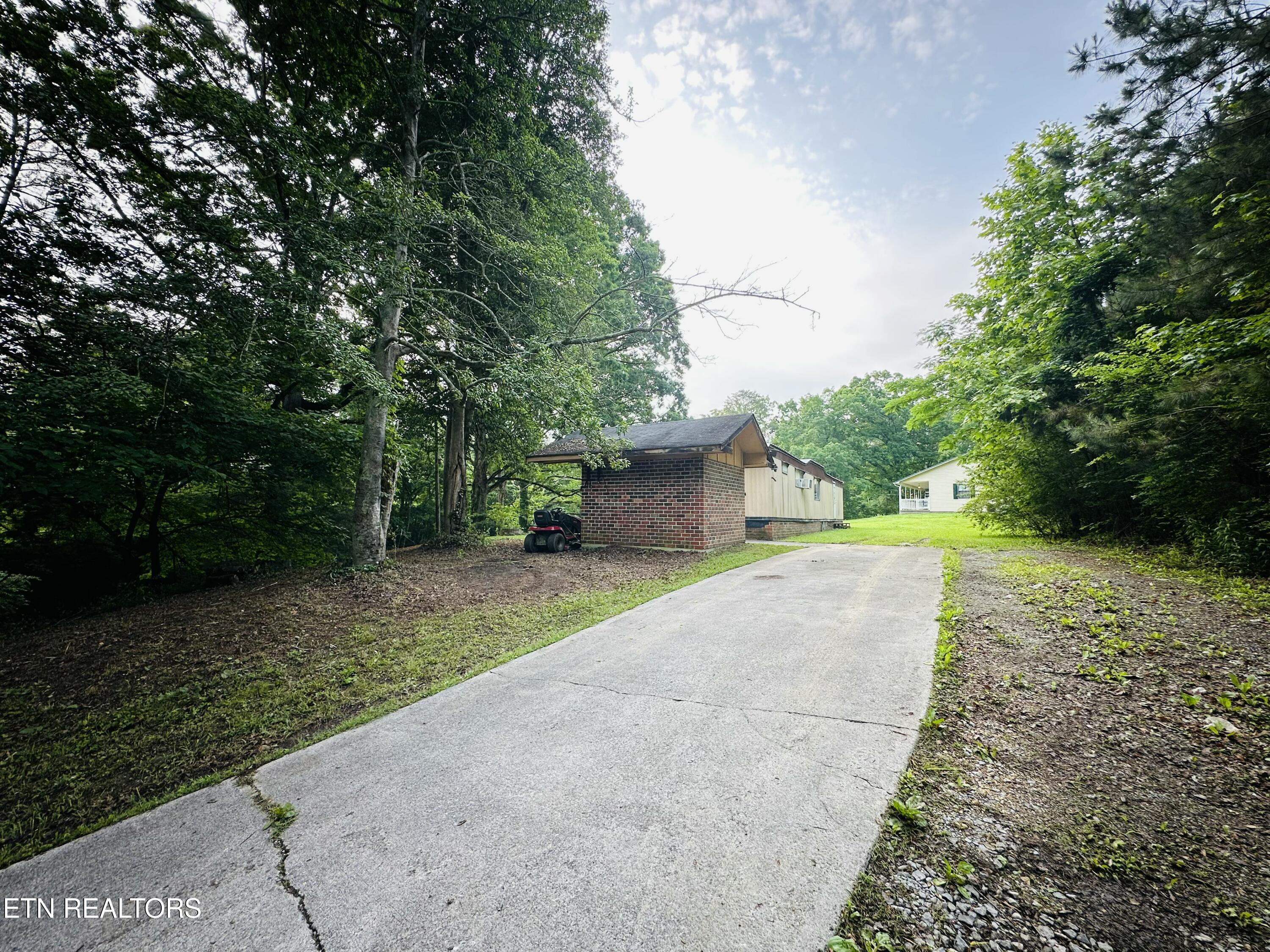 1238 Double S Road Dayton, TN 37321 - Photo 4 of 24 IMG_5314