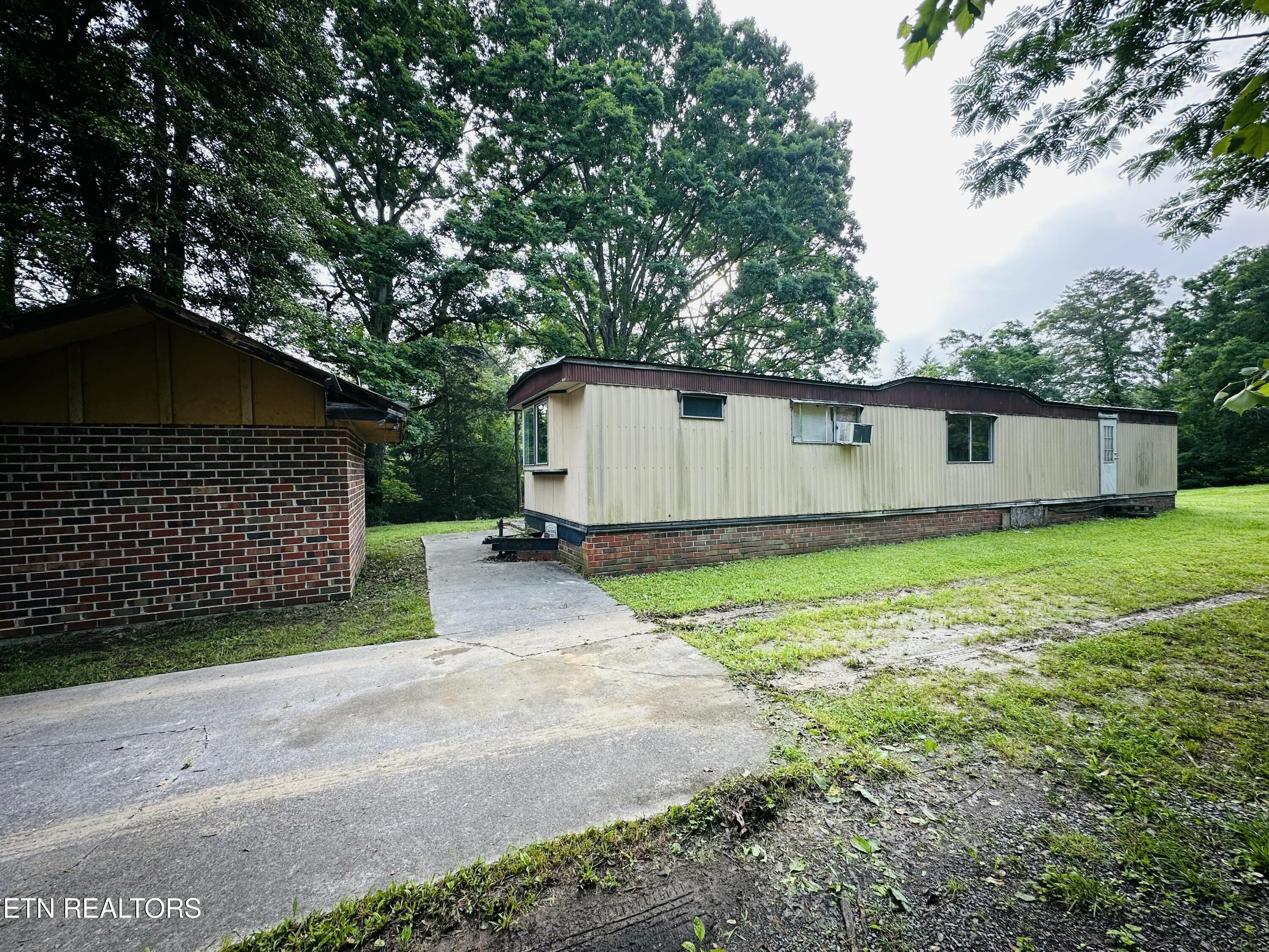 1238 Double S Road Dayton, TN 37321 - Photo 5 of 24 IMG_5315