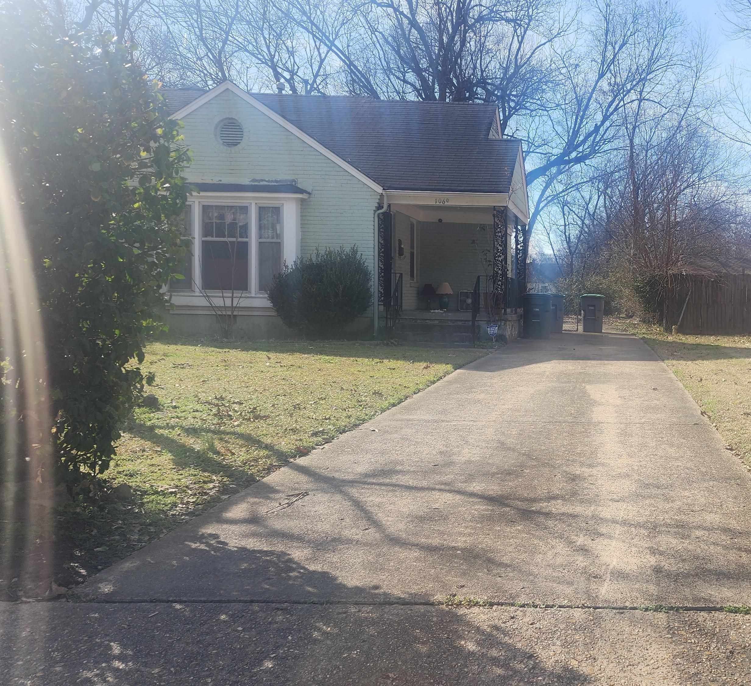 1069 McEvers Road Memphis, TN 38111 - Photo 7 of 12 a view of a house with a yard