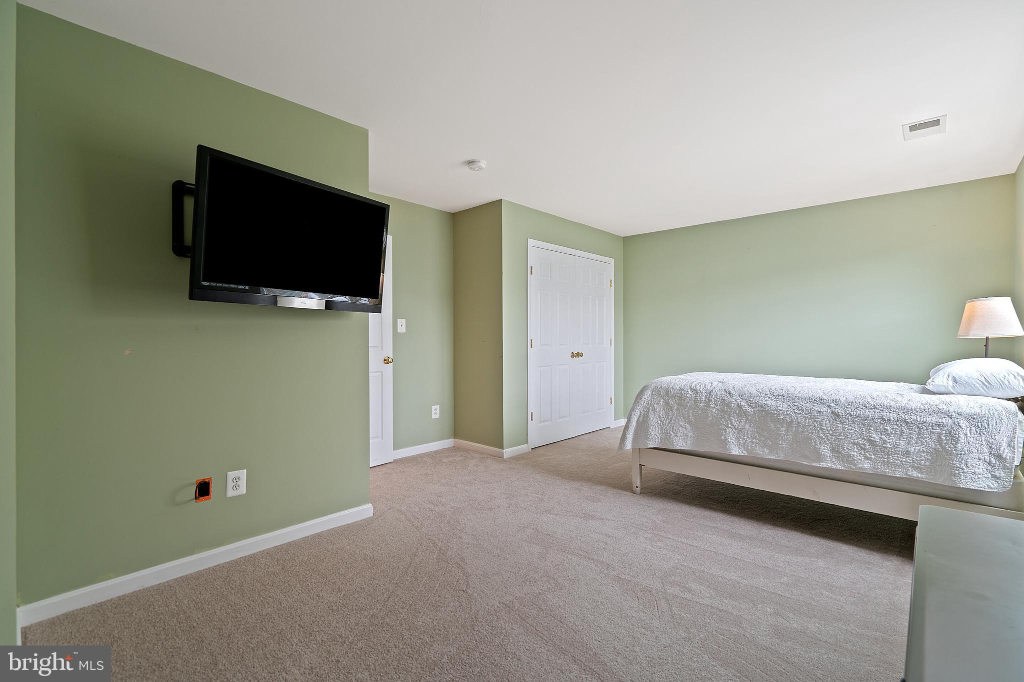 18279 Maple Spring Court Leesburg, VA 20176 - Photo 38 of 49 Bedroom #4 (Upper Level)
