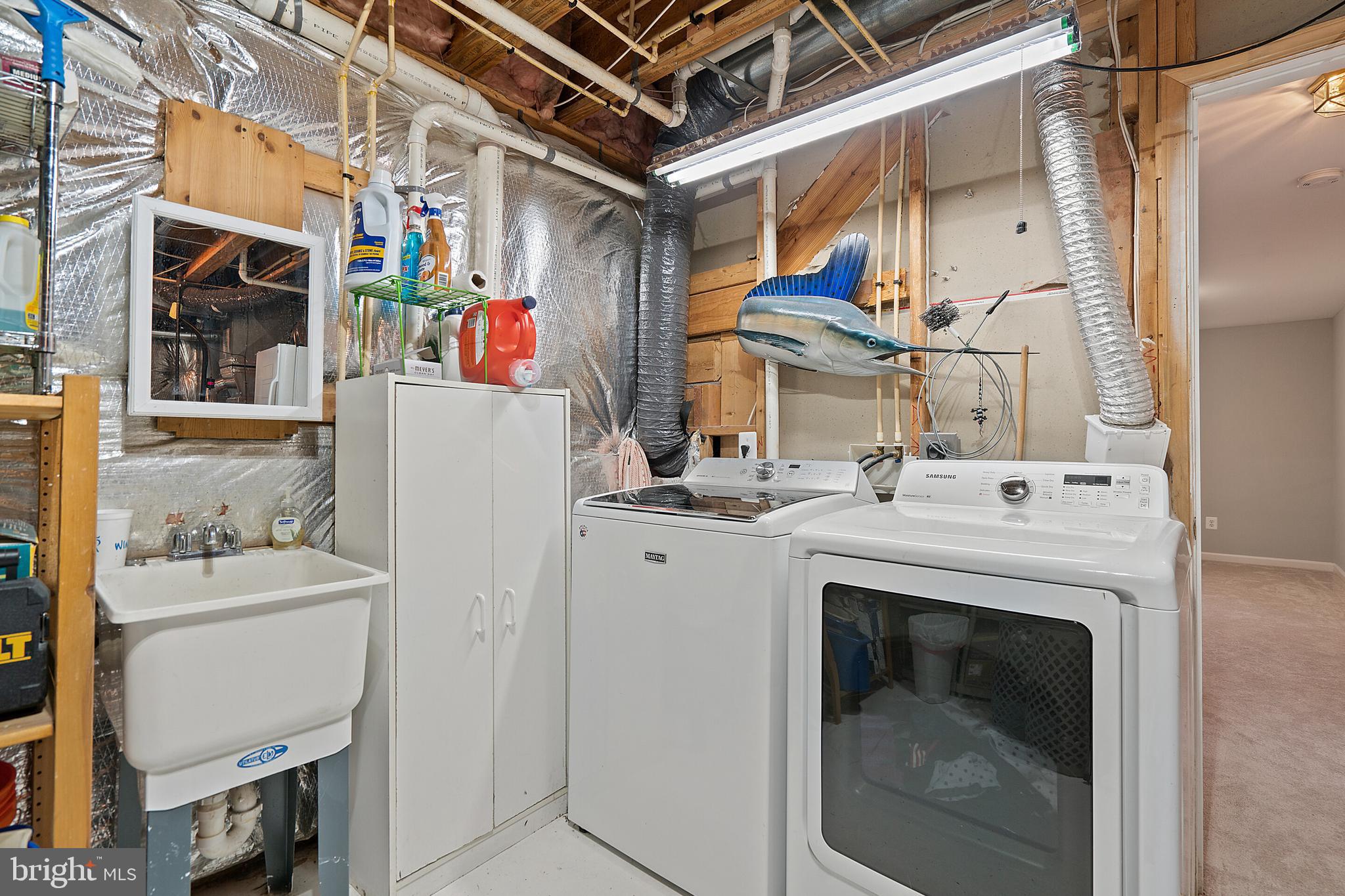 18279 Maple Spring Court Leesburg, VA 20176 - Photo 45 of 49 Lower Level Laundry Room with Wet Sink