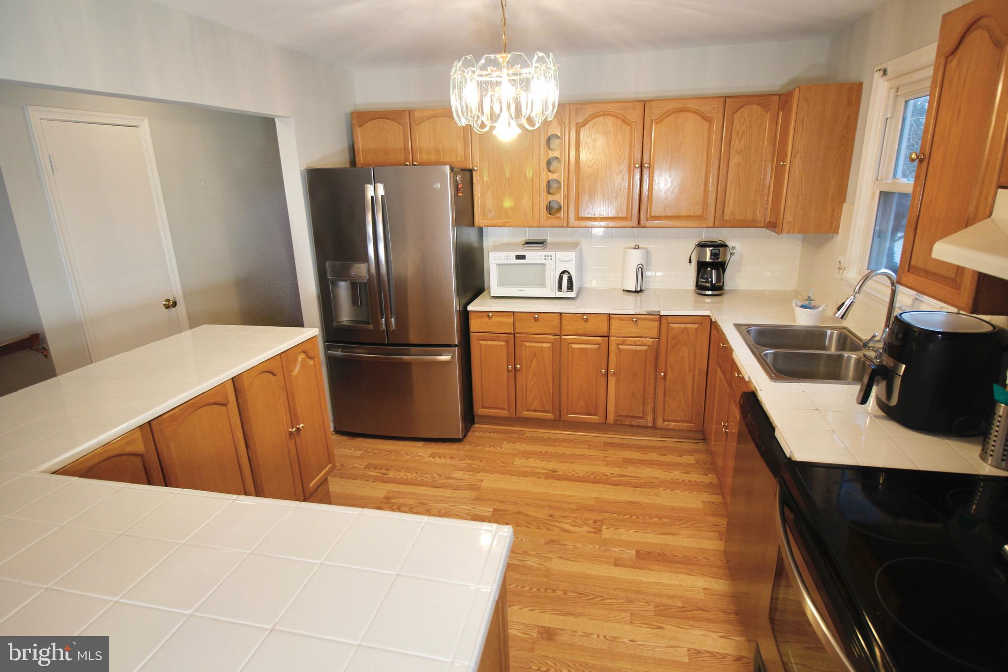 6843 Ben Franklin Road Springfield, VA 22150 - Photo 9 of 32