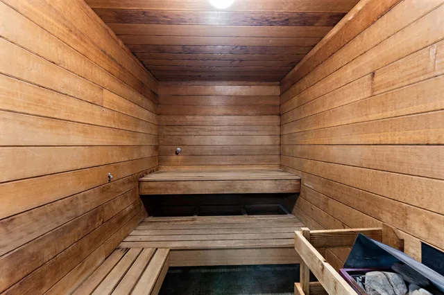 $279,900 | 1101 Sibley Memorial Highway, Unit 310, St. Paul, MN 55118