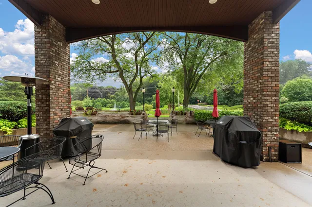 $279,900 | 1101 Sibley Memorial Highway, Unit 310, St. Paul, MN 55118