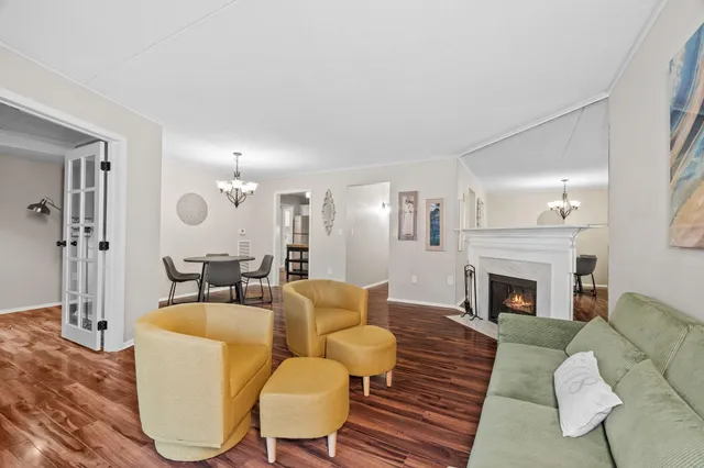 $279,900 | 1101 Sibley Memorial Highway, Unit 310, St. Paul, MN 55118