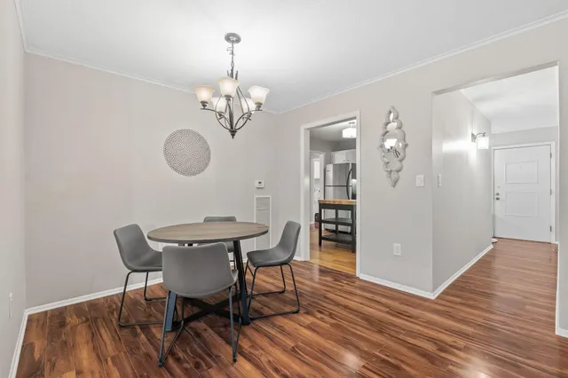 $279,900 | 1101 Sibley Memorial Highway, Unit 310, St. Paul, MN 55118