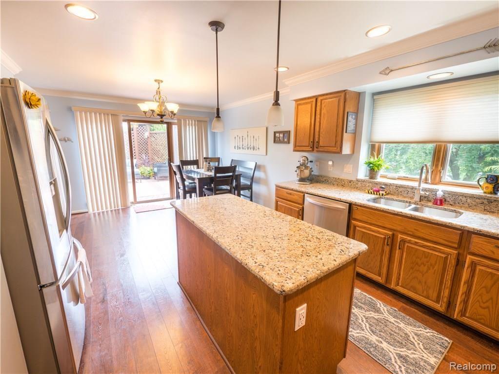 3447 Primrose Drive Rochester Hills, MI 48307 - Photo 12 of 29