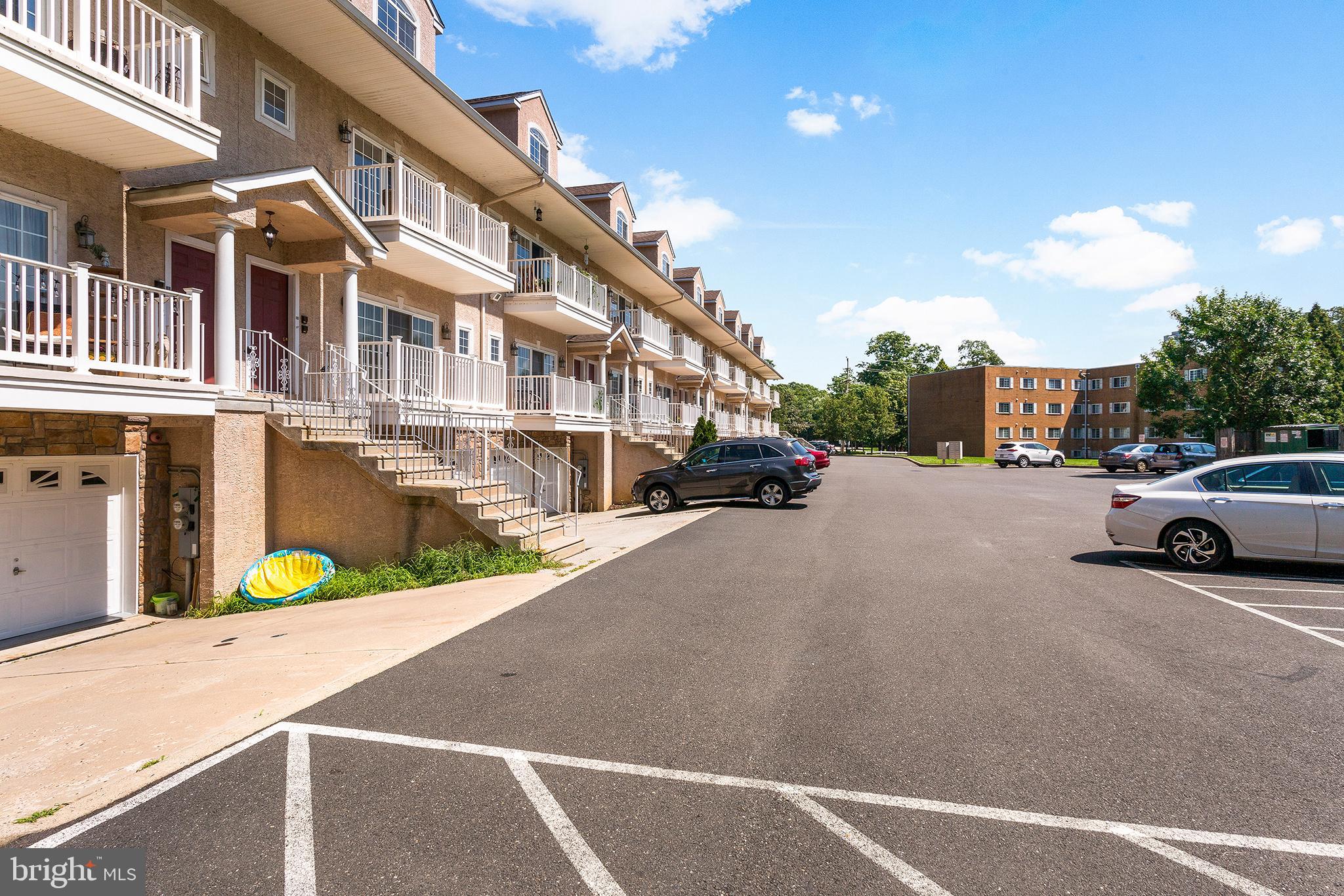 290 Byberry Road, Unit 17 Philadelphia, PA 19116 - Photo 3 of 30 Gallery Image 3