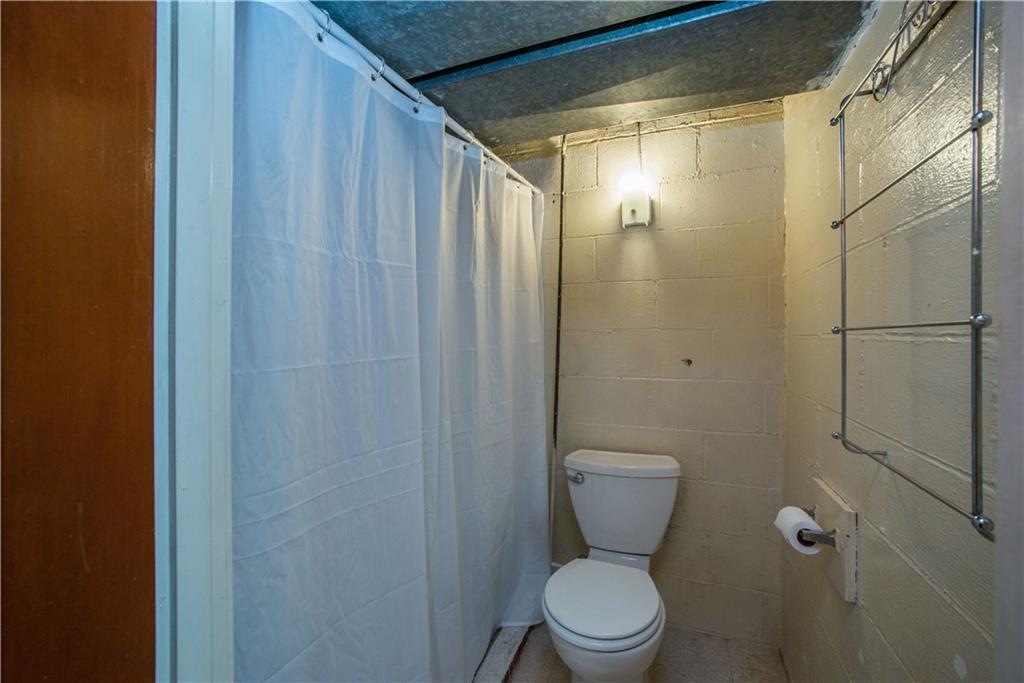 272 Hawthorne Road Washington, PA 15301 - Photo 16 of 19 Gallery Image 16