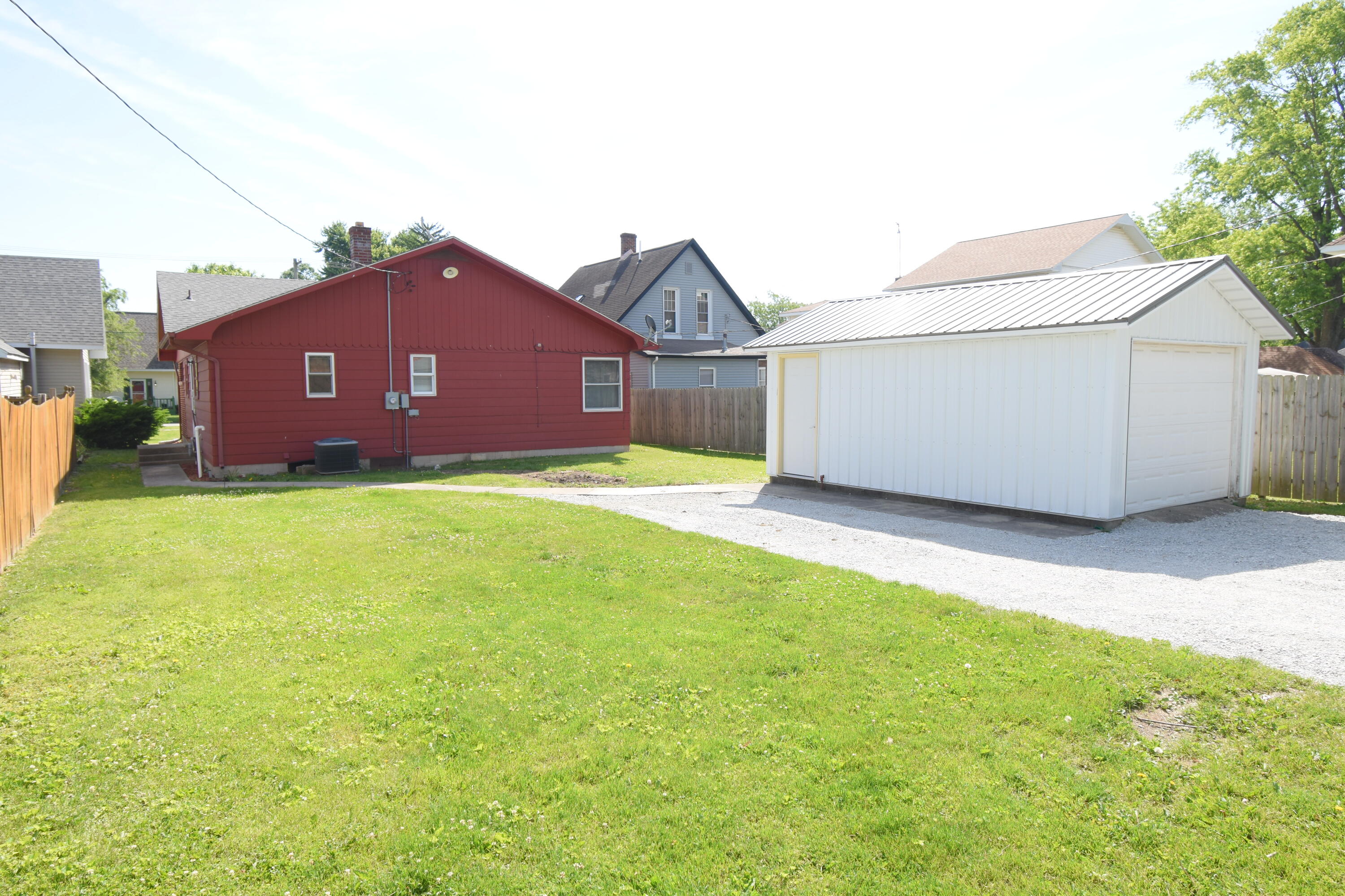 328 South Weston Street Rensselaer, IN 47978 - Photo 33 of 39 a house view with a garden space
