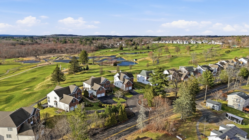 31 Fairways Lane Methuen, MA 01844 - Photo 5 of 40