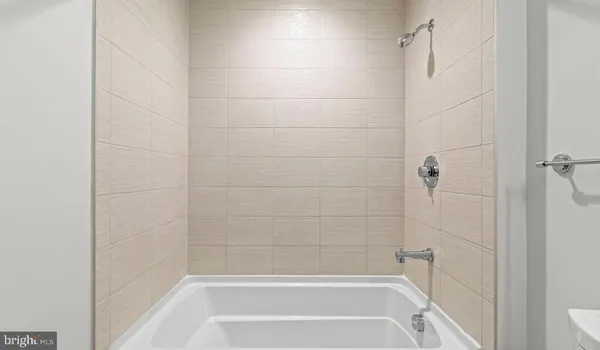 $6,402 | 8300 Wisconsin Avenue, Unit 3B1838, Bethesda, MD 20814