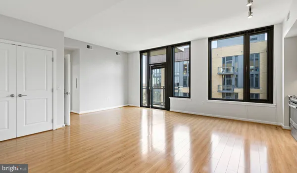 $6,402 | 8300 Wisconsin Avenue, Unit 3B1838, Bethesda, MD 20814