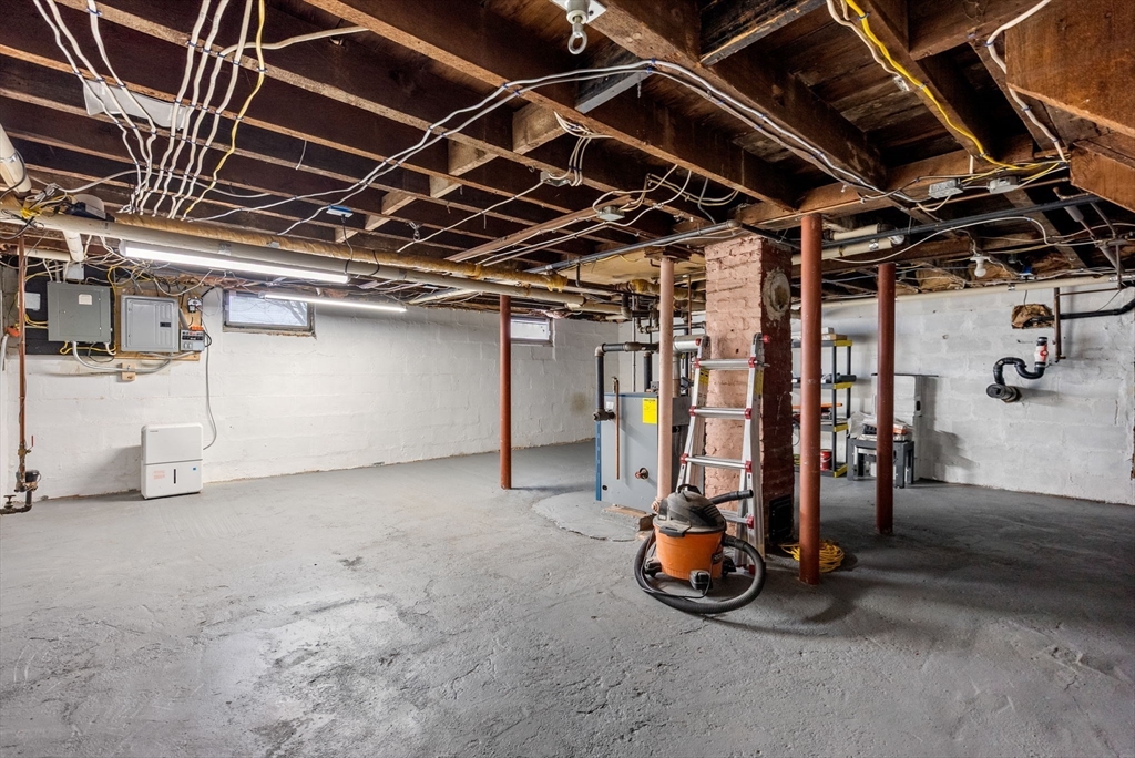 361 Prospect Avenue West Springfield, MA 01089 - Photo 33 of 35 a view of a room with gym equipment