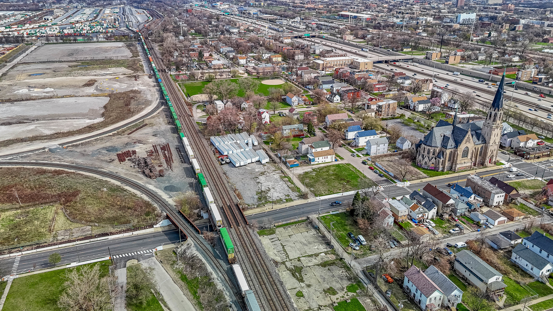 352 West 59th Street Chicago, IL 60621 - Photo 9 of 10 view of a city