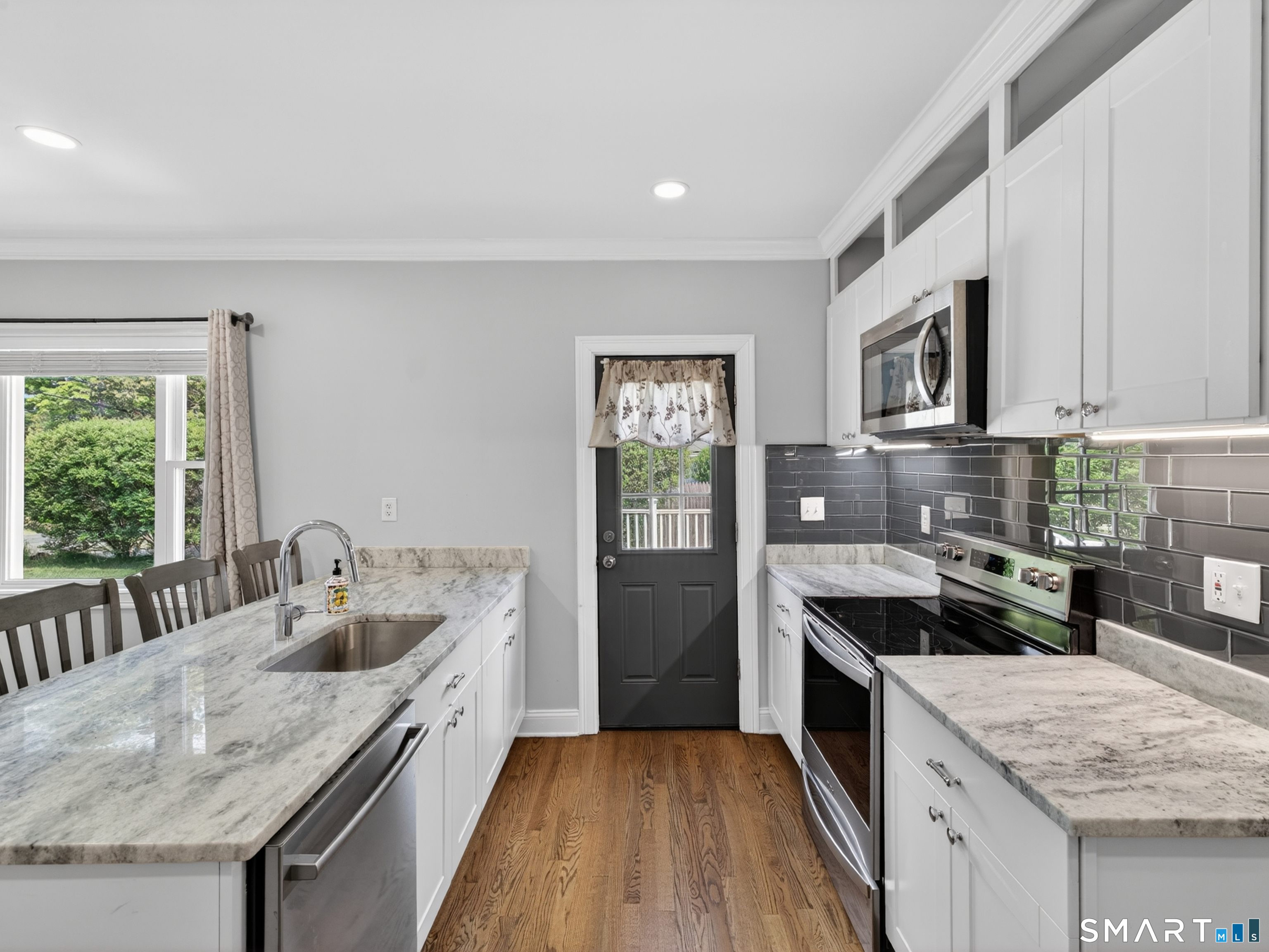 6 Harbor Parkway Clinton, CT 06413 - Photo 19 of 35
