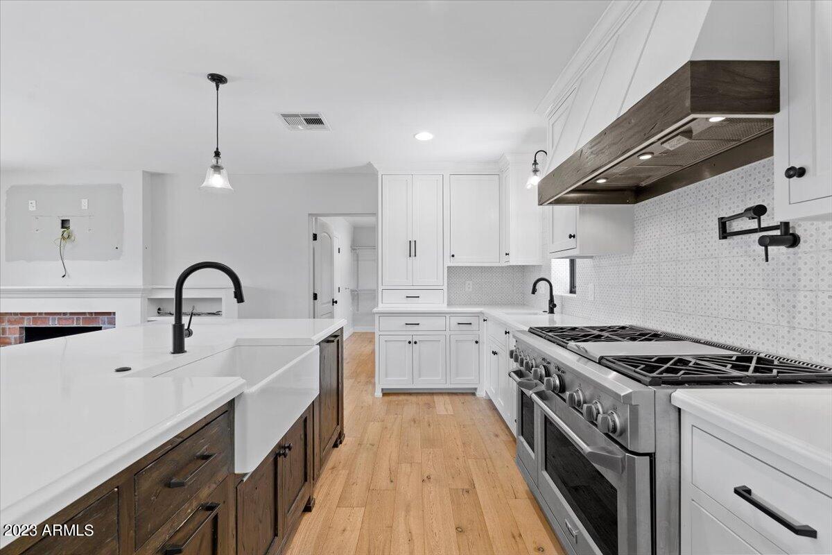 50 East Lamar Road Phoenix, AZ 85012 - Photo 11 of 34 14-Kitchen