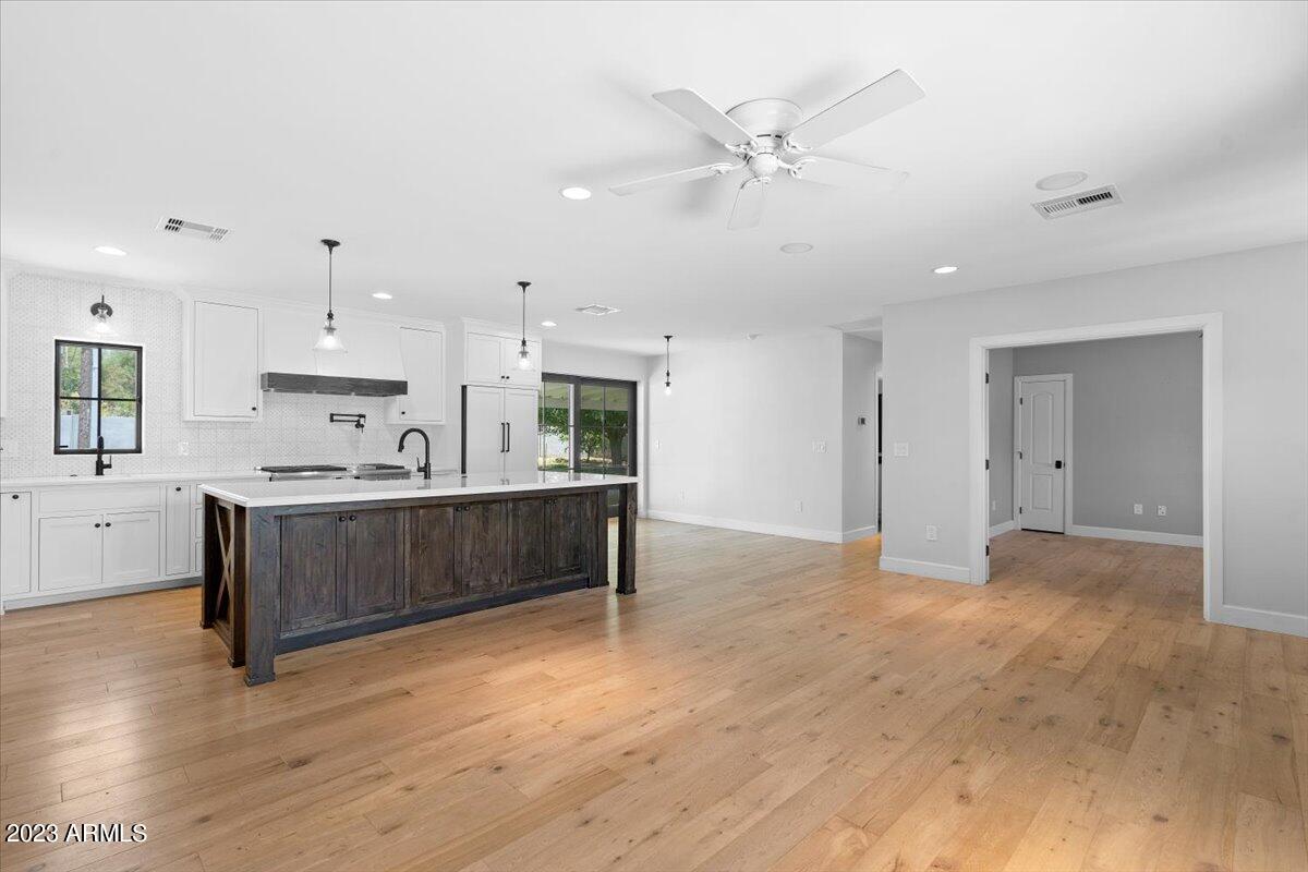 50 East Lamar Road Phoenix, AZ 85012 - Photo 13 of 34 16-Kitchen