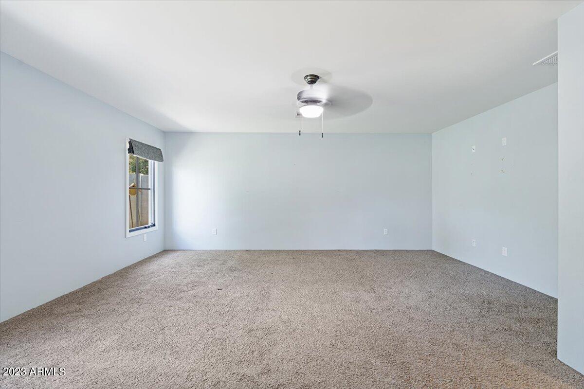 50 East Lamar Road Phoenix, AZ 85012 - Photo 23 of 34 25-Primary Bedroom