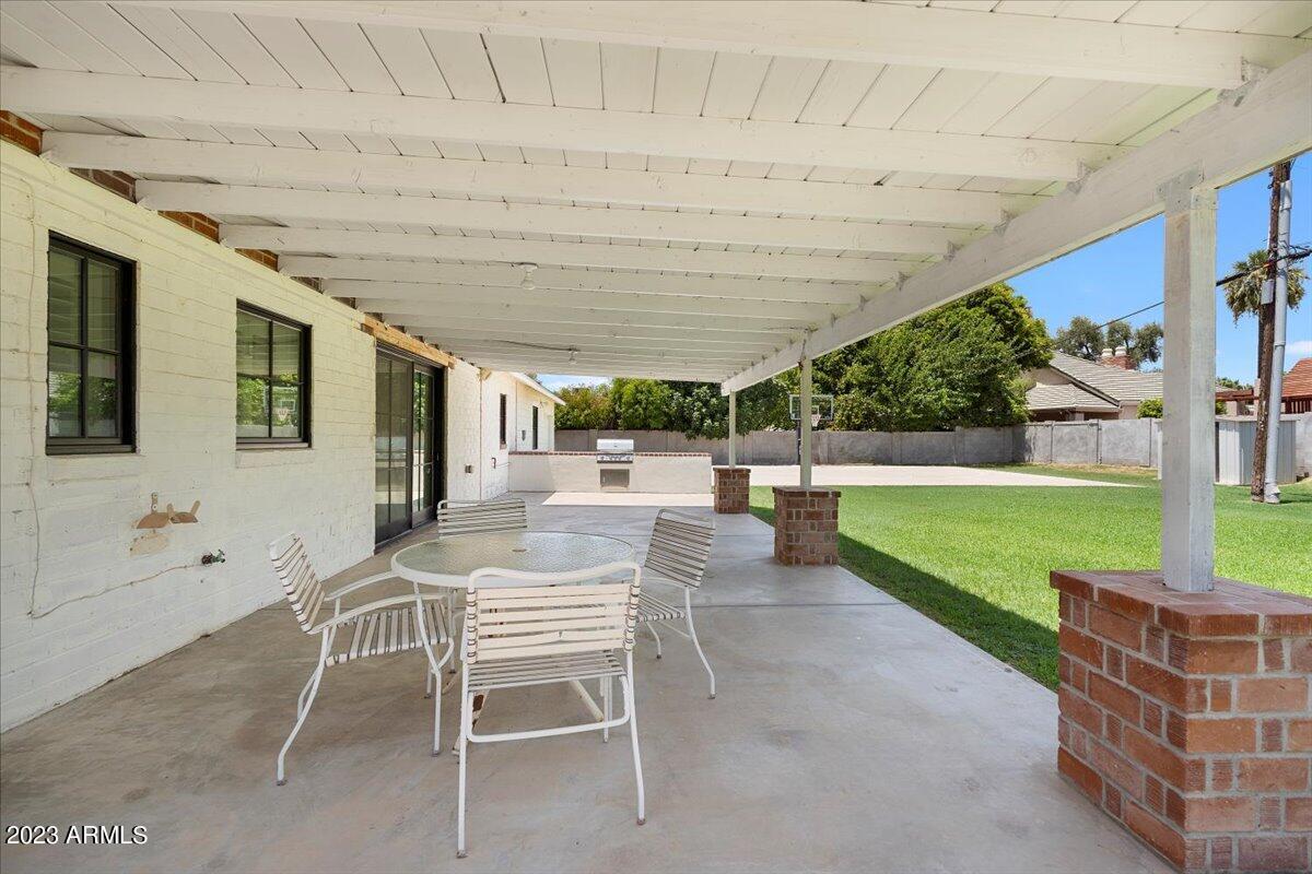 50 East Lamar Road Phoenix, AZ 85012 - Photo 34 of 34 36-Covered Patio