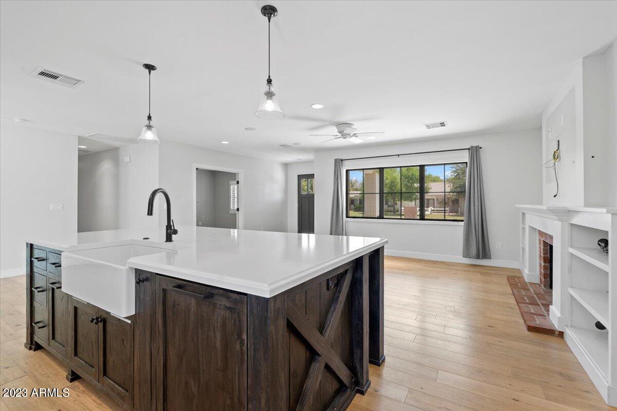 50 East Lamar Road Phoenix, AZ 85012 - Photo 9 of 34 12-Kitchen