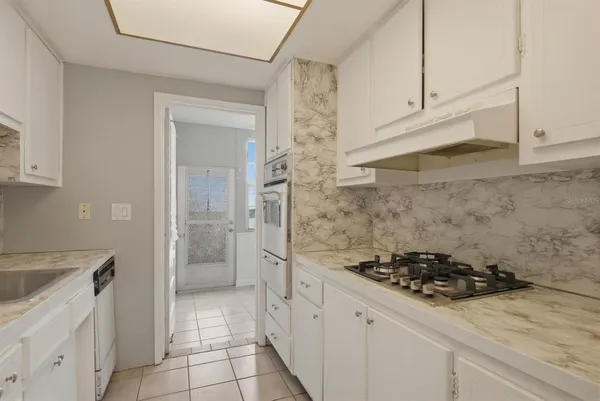 $89,000 | 2011 58th Avenue North, Unit 5, St. Petersburg, FL 33714