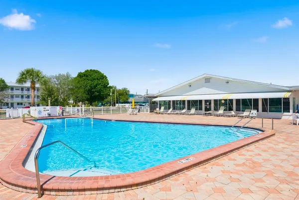 $89,000 | 2011 58th Avenue North, Unit 5, St. Petersburg, FL 33714