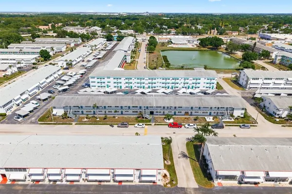 $89,000 | 2011 58th Avenue North, Unit 5, St. Petersburg, FL 33714