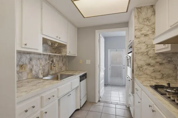 $89,000 | 2011 58th Avenue North, Unit 5, St. Petersburg, FL 33714