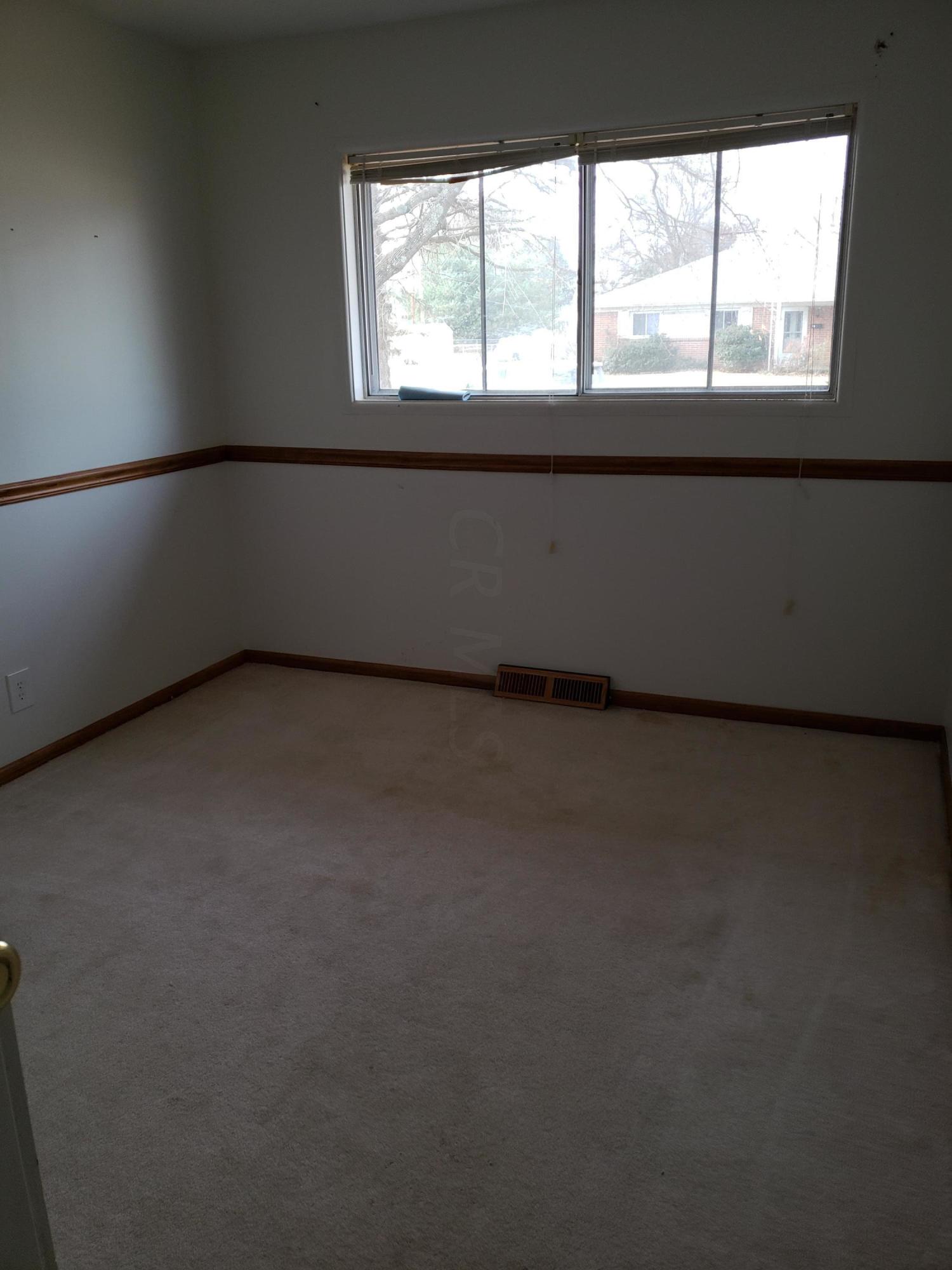 170 Putnam Road Heath, OH 43056 - Photo 3 of 12 Gallery Image 3