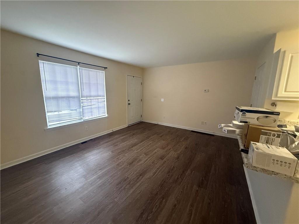 683 Grant Street, Unit I Clarkesville, GA 30523 - Photo 3 of 10