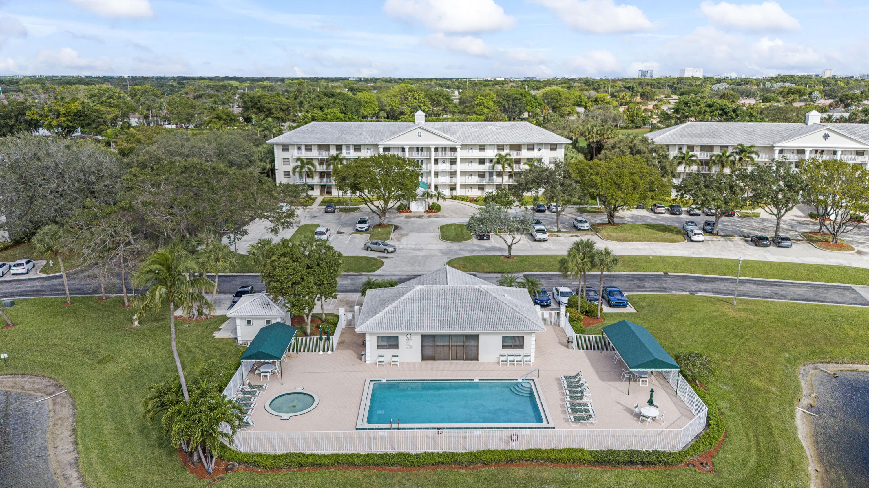 6073 Balboa Circle, Unit 403 Boca Raton, FL 33433 - Photo 18 of 24 20241226-DJI_20241226111511_0052_D