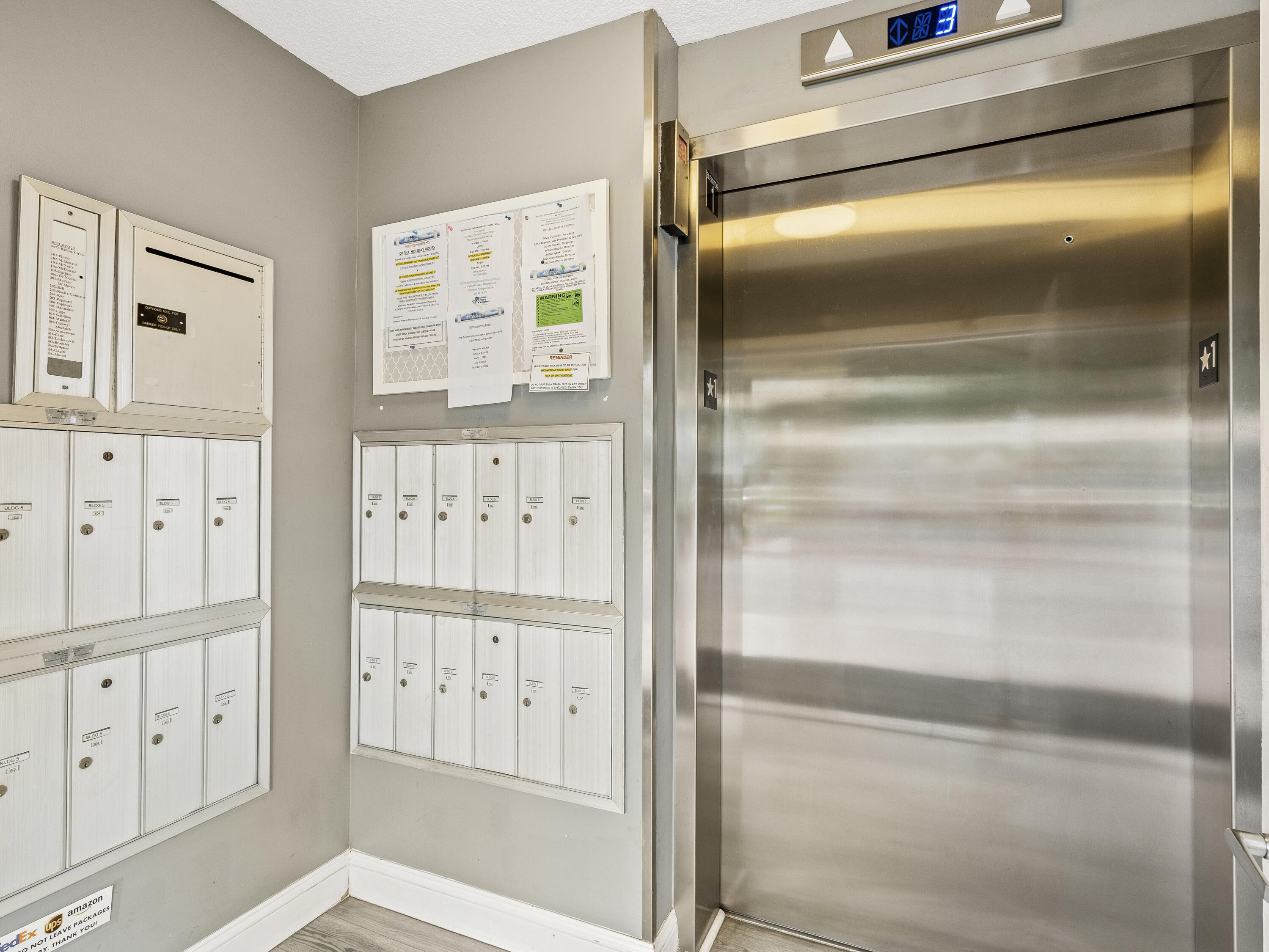 6073 Balboa Circle, Unit 403 Boca Raton, FL 33433 - Photo 22 of 24 20241226-CW5A2872