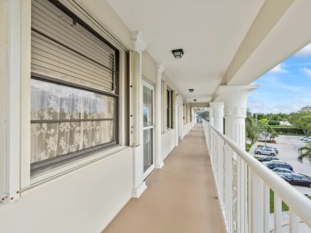 $335,000 | 6073 Balboa Circle, Unit 403, Boca Raton, FL 33433