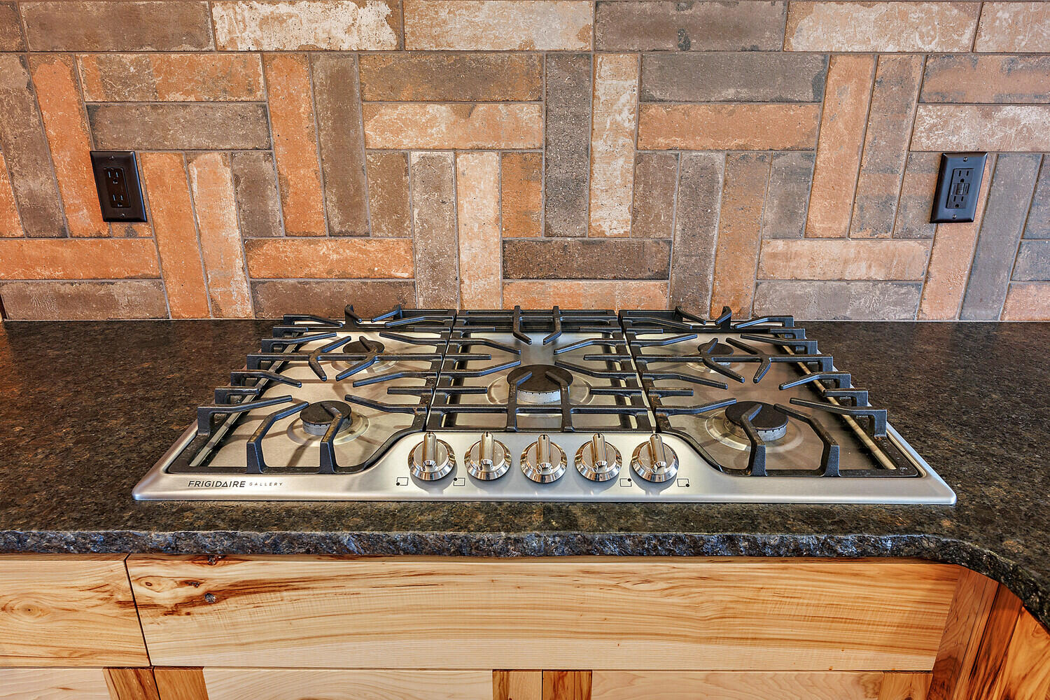 295 Pair A Dice Ranch Road Jacksonville, OR 97530 - Photo 31 of 63 5 Burner Stove